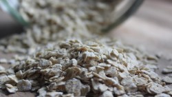 Bổ sung chất xơ vào bữa sáng giúp cải thiện hệ tiêu hóa, ổn định đường huyết cả ngày