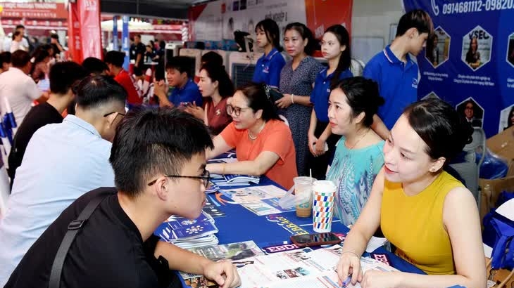 Đại học Kinh tế quốc dân công bố phương thức tuyển sinh năm 2026, dự kiến tăng học phí