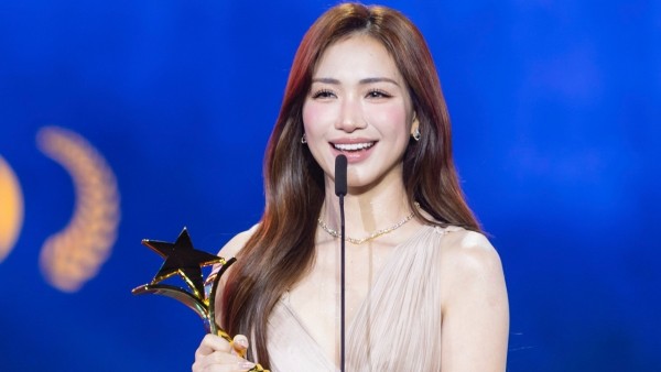 Phim Mưa đỏ thắng lớn tại Ngôi sao xanh 2025