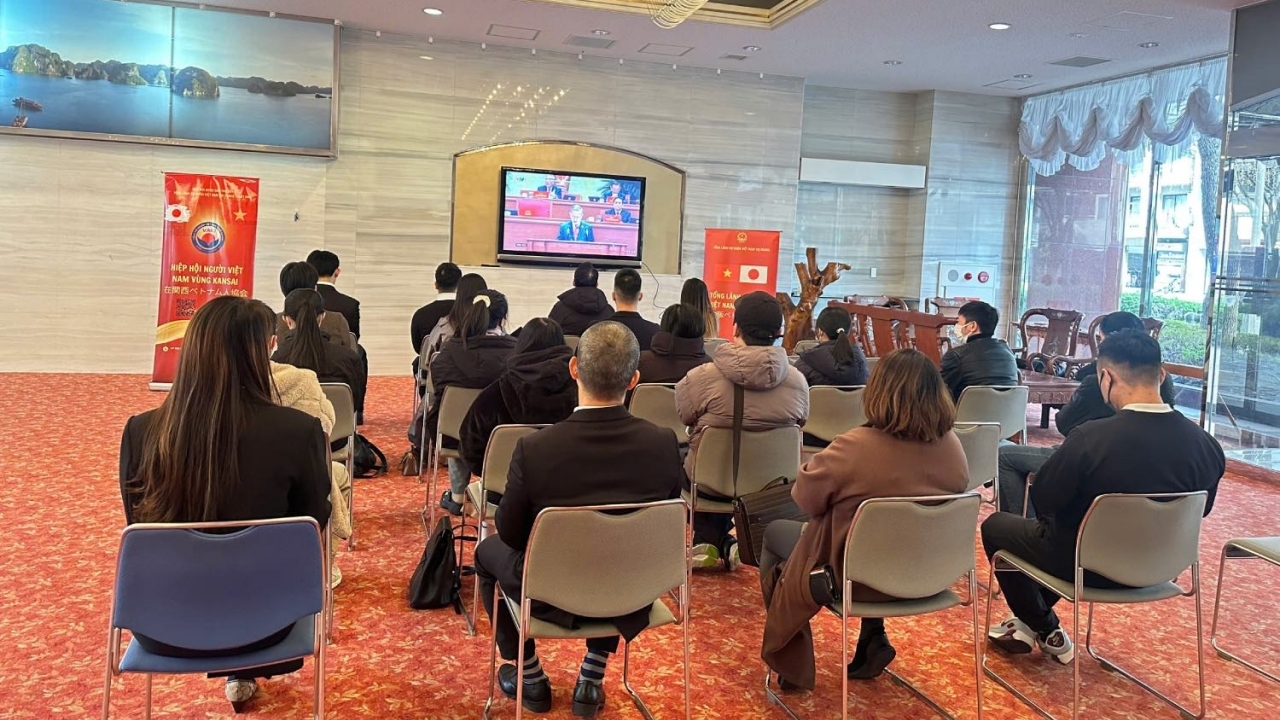 Cộng đồng người Việt tại Osaka Nhật Bản theo dõi trực tiếp Lễ Khai mạc Đại hội XIV của Đảng