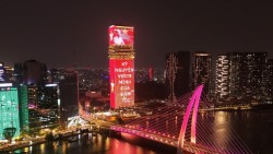 TP. Hồ Chí Minh rực rỡ sắc màu về đêm chào mừng Đại hội XIV của Đảng