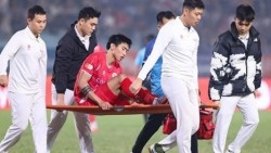 CAHN 3-2 Ninh Bình: Văn Hậu phải rời sân do chấn thương
