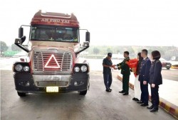 Thuận lợi xuất khẩu 17,4 tấn sầu riêng tươi sang Trung Quốc ngày mùng 1 Tết