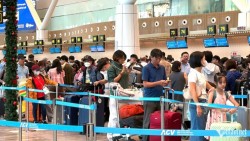 Hơn 170.000 lượt hành khách qua sân bay Tân Sơn Nhất ngày mùng 4 Tết Bính Ngọ 2026