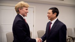 Đại tướng Phan Văn Giang tiếp Thứ trưởng thứ nhất Bộ Chiến tranh Hoa Kỳ