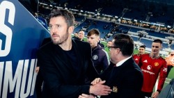 HLV Carrick tiến gần thành tích ấn tượng của Solskjær