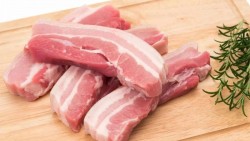 Giá heo hơi hôm nay 15/5: Duy trì đà đi ngang, vùng giá giao dịch khoảng 66.000 - 71.000 đồng/kg