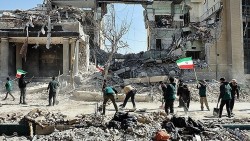 Mỹ tuyên bố tấn công hàng nghìn mục tiêu ở Iran, Tehran 'điểm danh' kết quả phản công trong 10 ngày đầu tiên