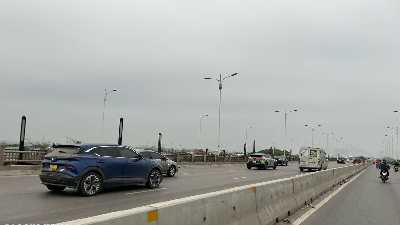 Thời tiết ngày 25/4: Trung Bộ tiếp tục mưa dông, tiềm ẩn nhiều nguy cơ; Nam Bộ nắng nóng