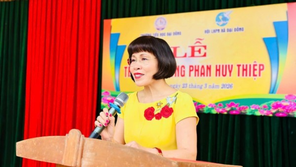 Dr. Phan Bich Thien - Overseas Vietnamese establish scholarship fund to honour family and homeland