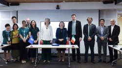 Quốc vụ khanh Ireland công bố khoản tài trợ 400.000 Euro cho UNDP Việt Nam