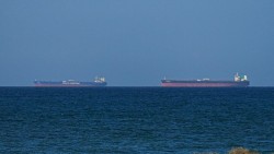 Mỹ kêu gọi thành lập liên minh bảo đảm an ninh eo biển Hormuz