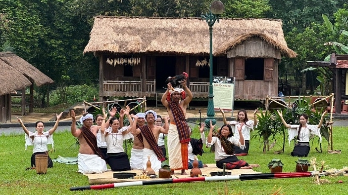 Khám phá những nghi lễ độc bản của các dân tộc Việt Nam