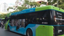 Hà Nội miễn phí vé xe buýt, đường sắt đô thị dịp Giỗ Tổ Hùng Vương và kỳ nghỉ 30/4-1/5