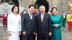 Chương trình hữu nghị đặc biệt chào mừng chuyến thăm Việt Nam của Tổng thống Hàn Quốc và Phu nhân