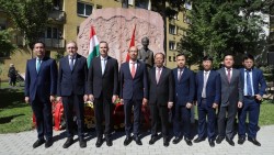 Kỷ niệm 136 năm Ngày sinh Chủ tịch Hồ Chí Minh tại Hungary: Lan tỏa tư tưởng đoàn kết quốc tế