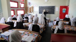 Liên hợp quốc cảnh báo nóng: Afghanistan trước nguy cơ 'đánh mất cả một thế hệ'