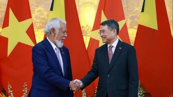 Prime Minister Le Minh Hung holds talks with Timor-Leste Prime Minister Kay Rala Xanana Gusmao
