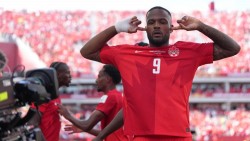 Canada 1-1 Bosnia & Herzegovina: Cyle Larin đi vào lịch sử, Canada giành điểm số đầu tiên tại World Cup sau 40 năm chờ đợi