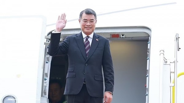 Prime Minister Le Minh Hung departs Hanoi for ASEAN – Russia Commemorative Summit in Kazan
