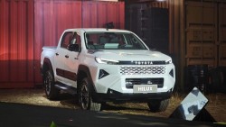 Top 4 xe bán tải bán chạy nhất tháng 6/2026: Toyota Hilux vươn lên dẫn đầu
