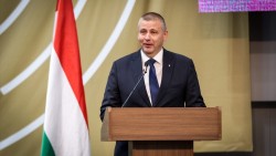 Lấy lại lòng tin của EU, Hungary tuyên bố về một hành động cứng rắn với Nga