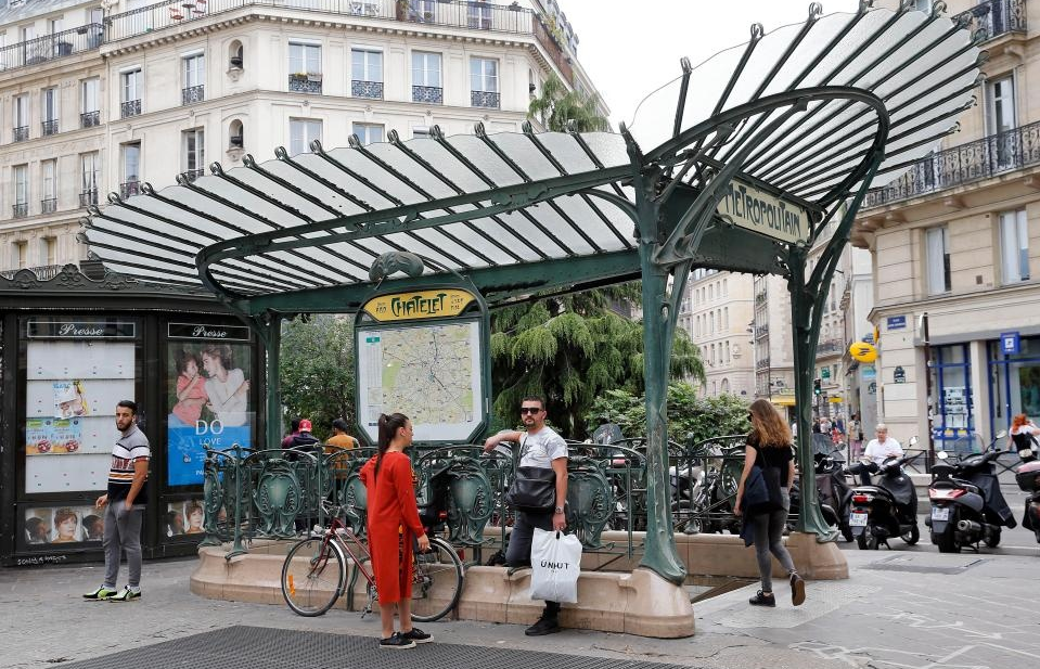 Pháp: Một binh sĩ bị tấn công khi đang tuần tra tại Paris