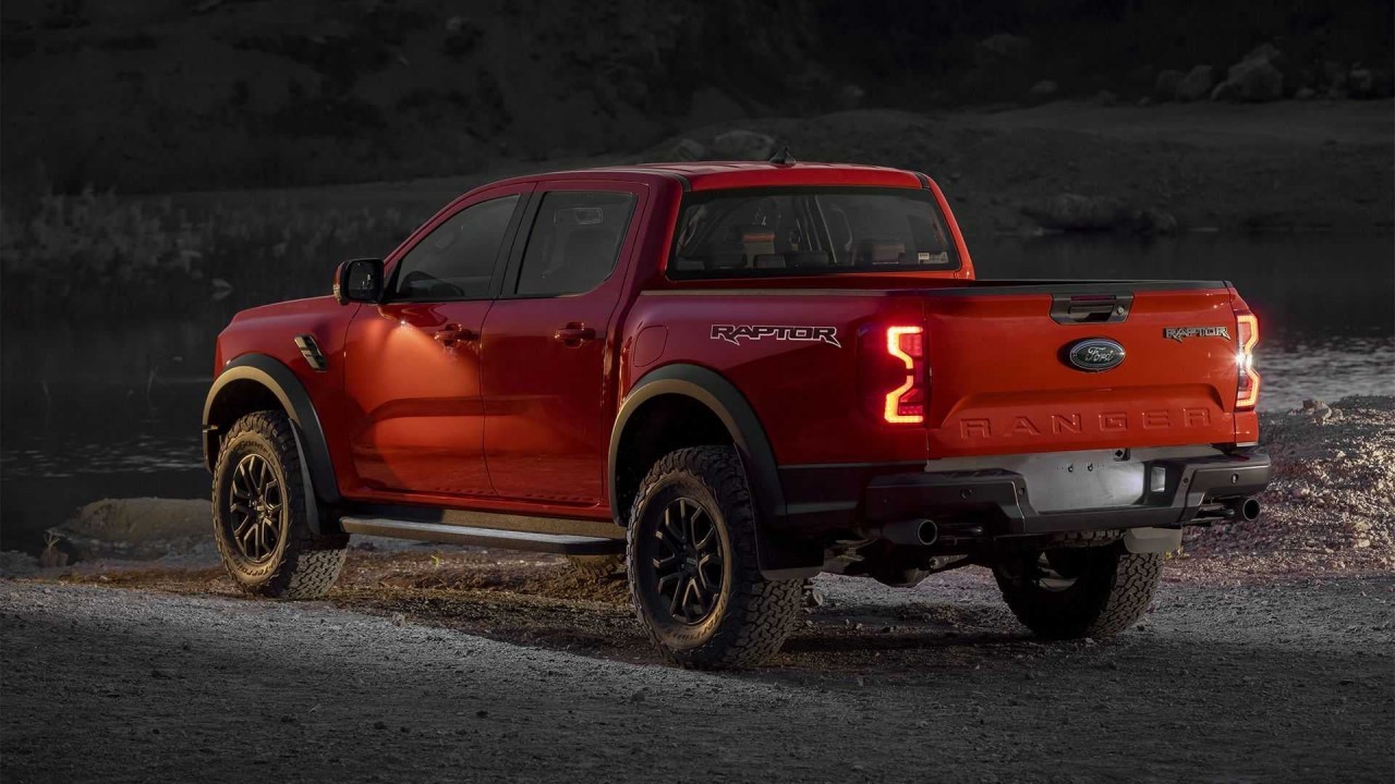 Cận cảnh chi tiết xe bán tải Ford Ranger Raptor 2022