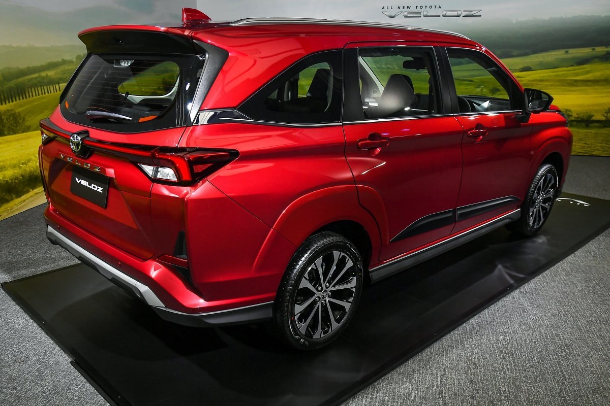 Chi tiết Toyota Veloz 2022 giá từ 560 triệu đồng tại Thái Lan