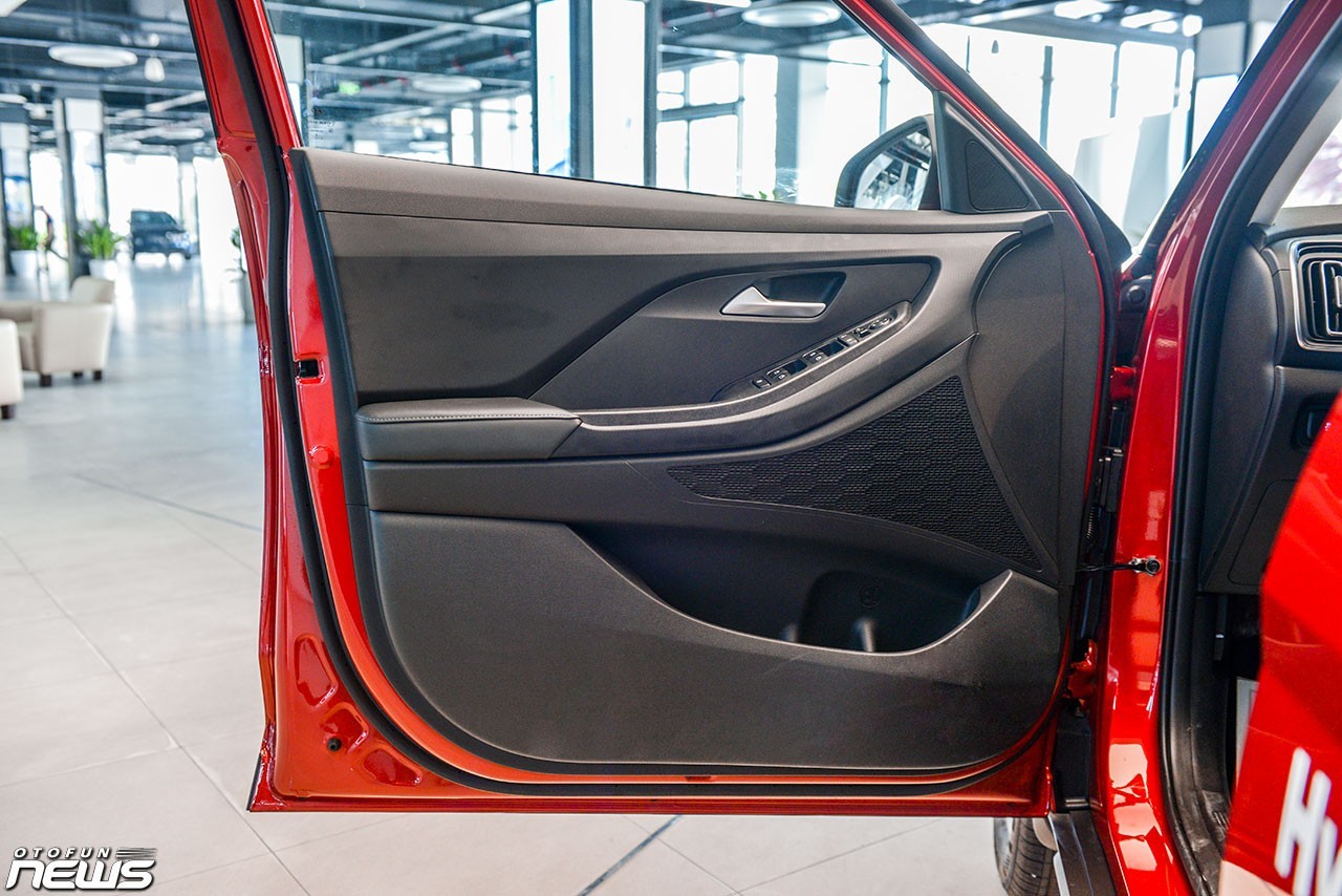 Cận cảnh chi tiết Hyundai Creta 2022, bản tiêu chuẩn giá 620 triệu đồng Cận cảnh chi tiết Hyundai Creta 2022, bản tiêu chuẩn giá 620 triệu đồng