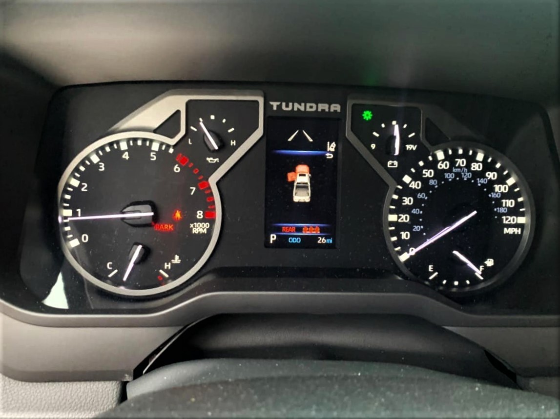 Toyota Tundra 2022 đầu tiên về Việt Nam, giá 4,5 tỷ đồng