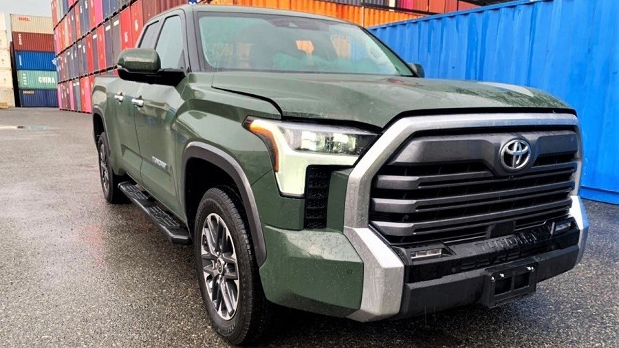 Toyota Tundra 2022 đầu tiên về Việt Nam, giá 4,5 tỷ đồng