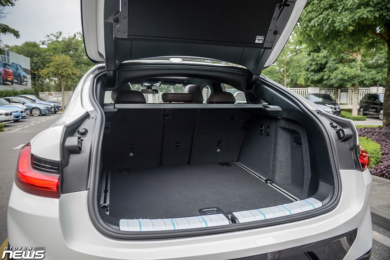 Cận cảnh chi tiết BMW X4 2022 tại Việt Nam, giá hơn 3 tỷ đồng Cận cảnh chi tiết BMW X4 2022 tại Việt Nam, giá hơn 3 tỷ đồng