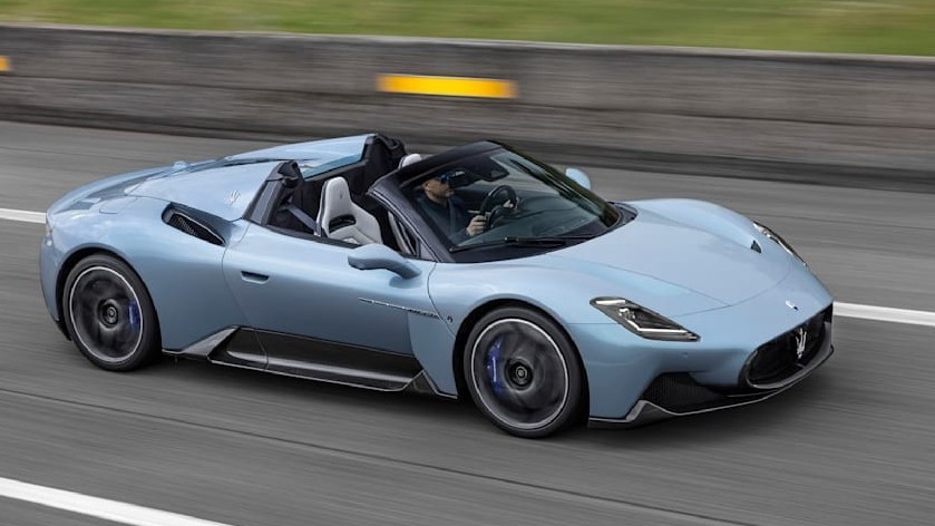 Cận cảnh chi tiết Maserati MC20 Cielo 2023, công suất 621 mã lực