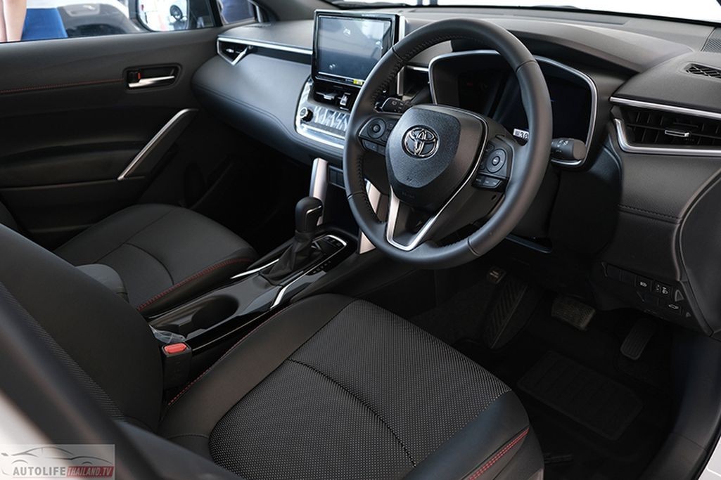 Cận cảnh Toyota Corolla Cross bản đặc biệt, giá hơn 800 triệu đồng