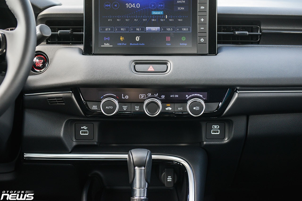 Cận cảnh chi tiết Honda HR-V L, giá 826 triệu đồng Cận cảnh chi tiết Honda HR-V L, giá 826 triệu đồng