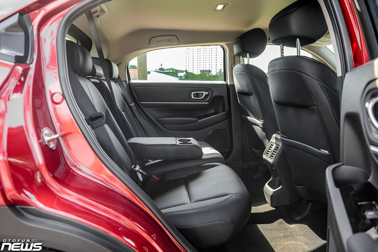 Cận cảnh chi tiết Honda HR-V L, giá 826 triệu đồng Cận cảnh chi tiết Honda HR-V L, giá 826 triệu đồng