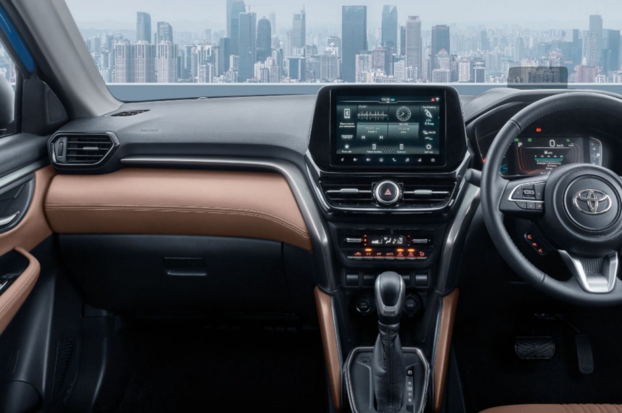 Chi tiết Toyota Urban Cruiser Hyryder 2022 ra mắt tại Ấn Độ