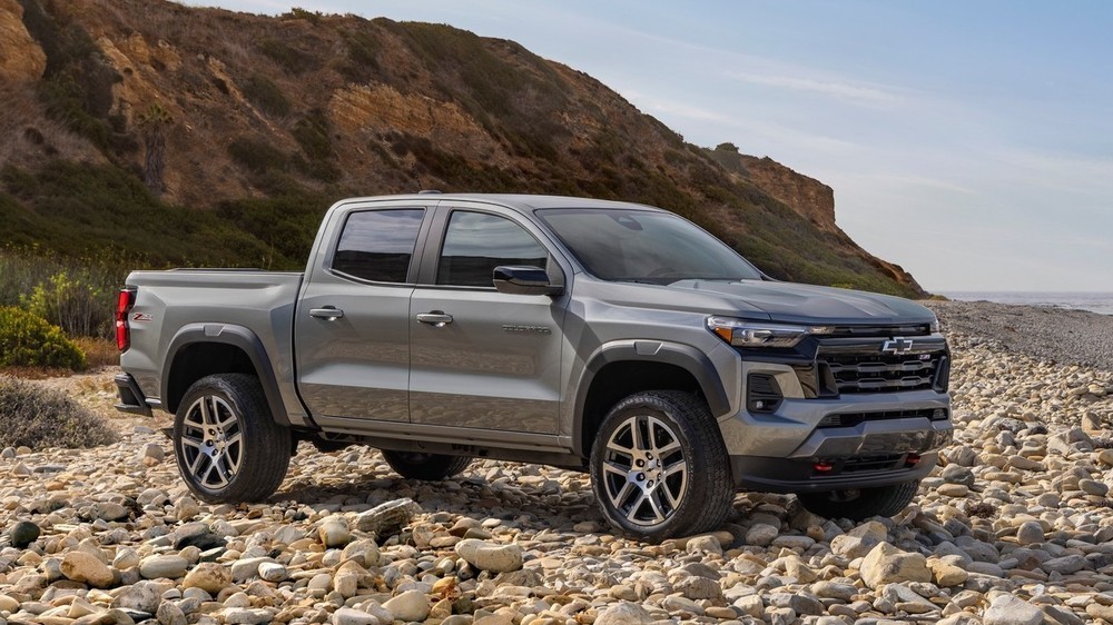 Cận cảnh Chevrolet Colorado 2023 ra mắt tại Mỹ