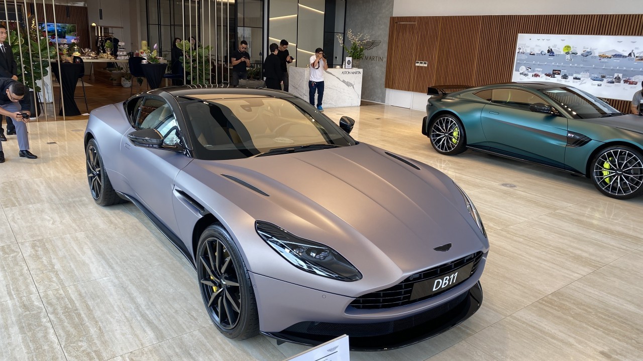 Aston Martin Vantage F1® Edition và DB11 V8 Coupe