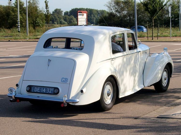 Top 10 xe sang Bentley tốt nhất mọi thời đại