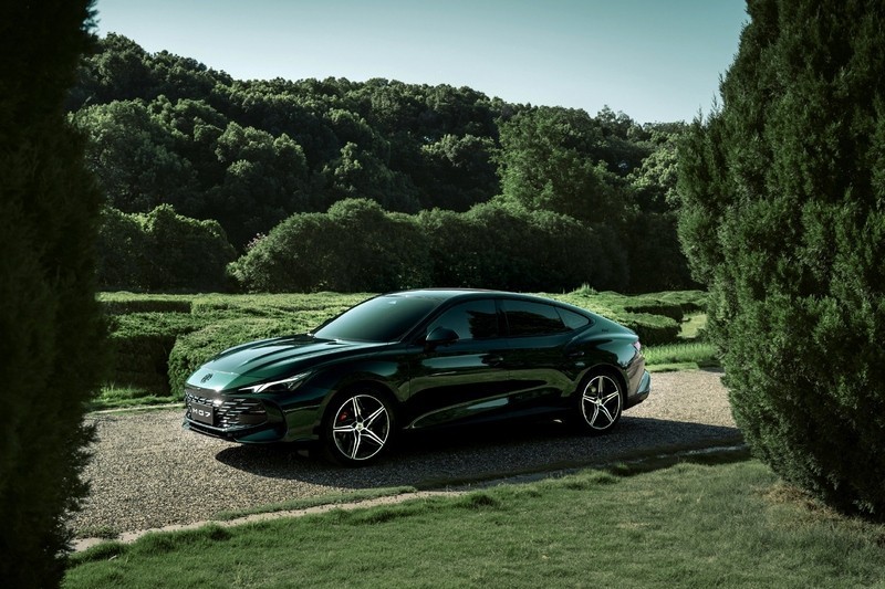 Cận cảnh chi tiết MG7 2023 kiểu dáng thể thao mới ra mắt