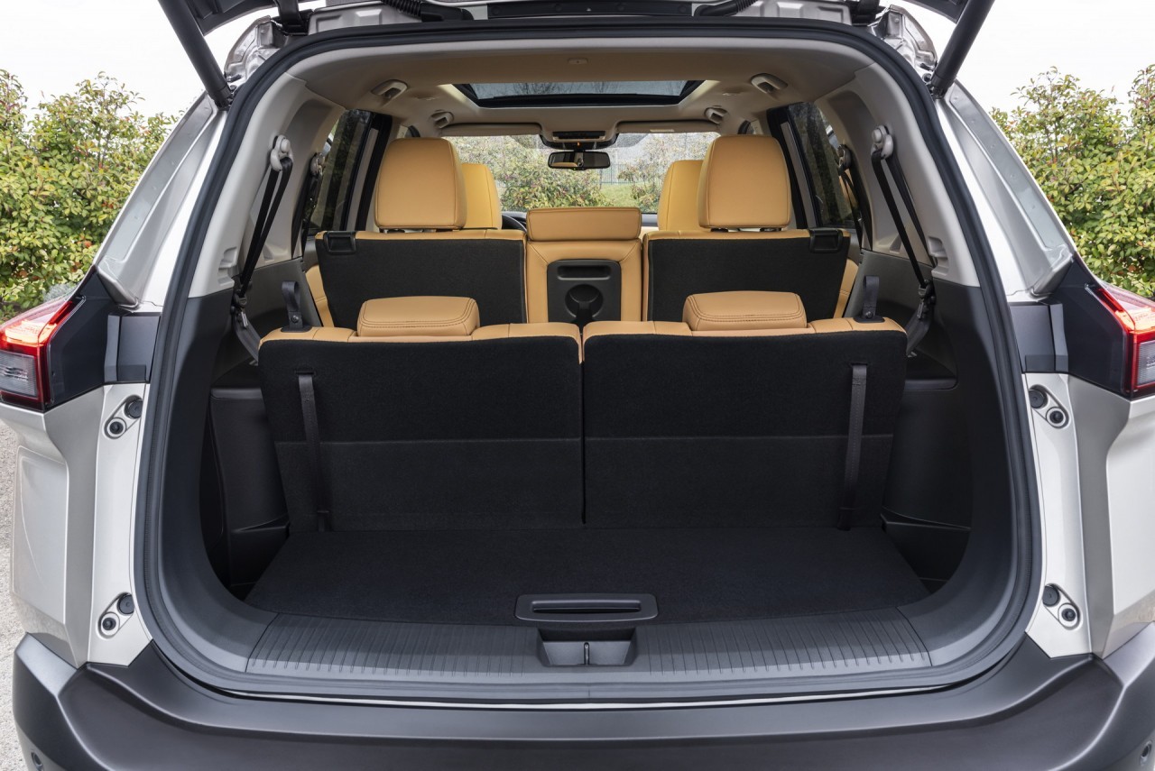 Cận cảnh Nissan X-Trail 2023 ra mắt tại châu Âu