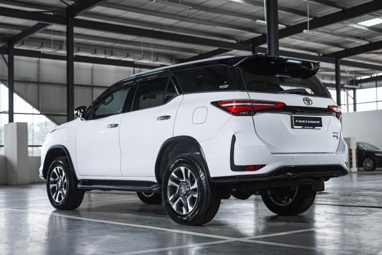 Toyota Fortuner 2023 bổ sung nhiều tính năng mới Toyota Fortuner 2023 bổ sung nhiều tính năng mới