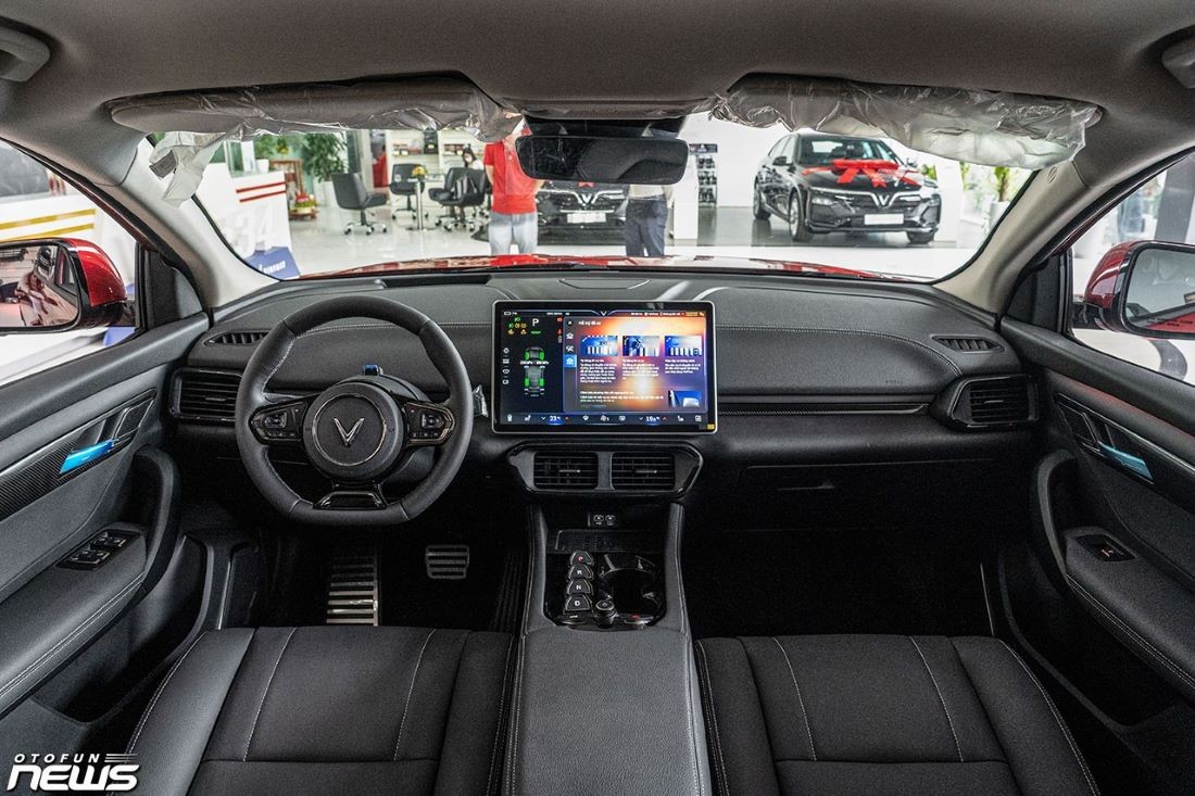 Cận cảnh chi tiết VinFast VF8 Eco tại Việt Nam, giá hơn 1 tỷ đồng Cận cảnh chi tiết VinFast VF8 Eco tại Việt Nam, giá hơn 1 tỷ đồng