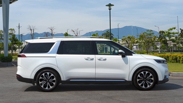 Ảnh thực tế và giá dự kiến Kia Carnival 2022 tại Việt Nam trước ngày ra mắt