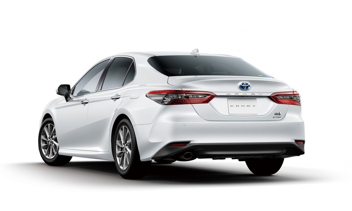 Ngày 3/11, Toyota Camry 2022 phiên bản nâng cấp ra mắt tại Thái Lan