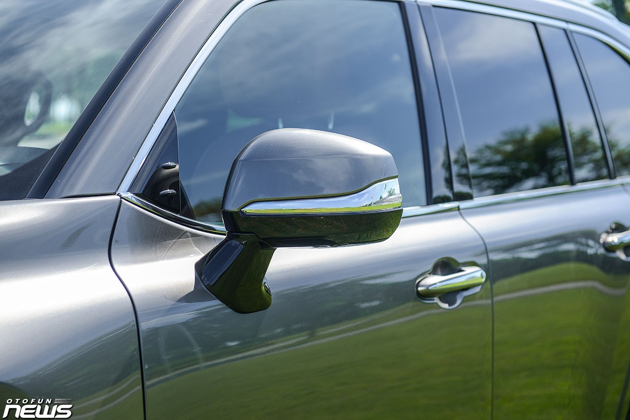 Cận cảnh chi tiết Lexus LX600 Vip tại Việt Nam, giá hơn 9 tỷ đồng Cận cảnh chi tiết Lexus LX600 Vip tại Việt Nam, giá hơn 9 tỷ đồng