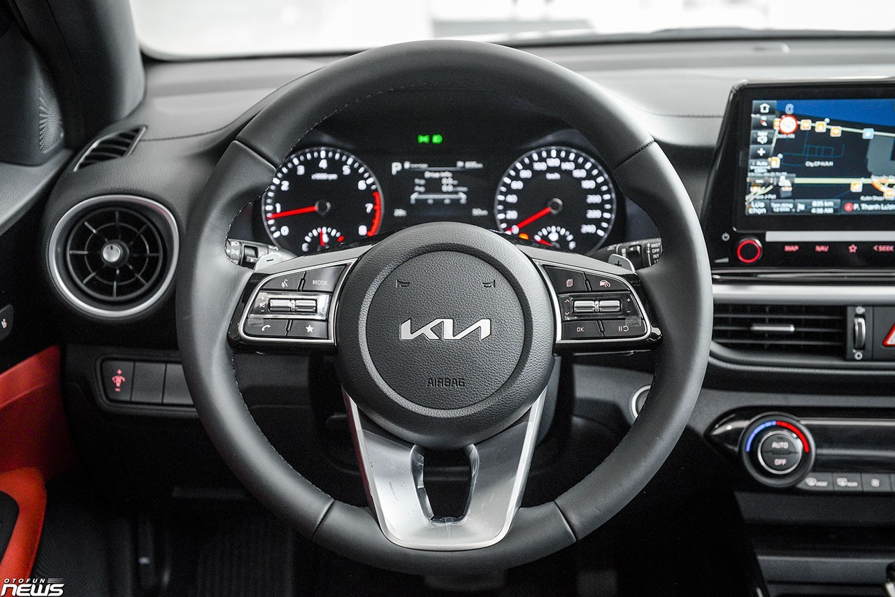 Cận cảnh chi tiết Kia K3 Premium phiên bản cao cấp nhất