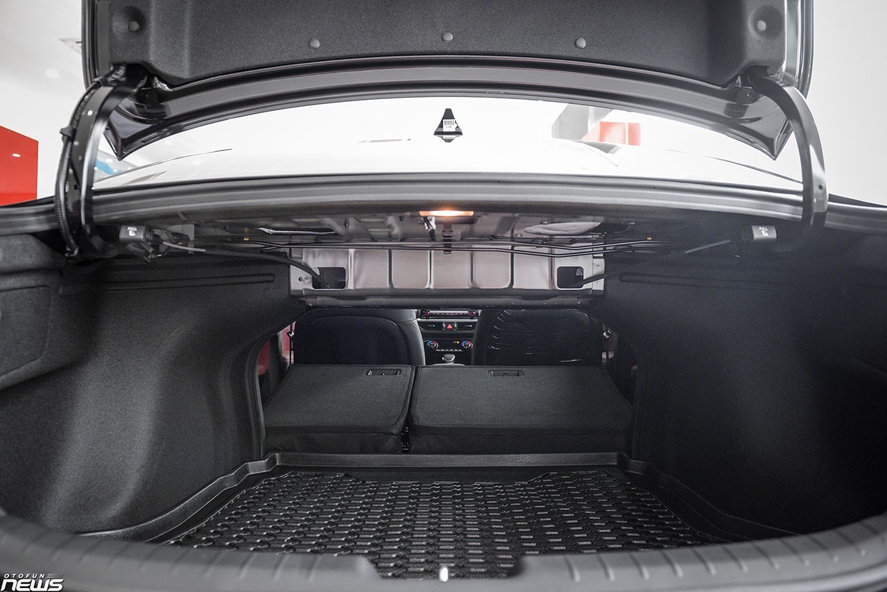 Cận cảnh chi tiết Kia K3 Premium phiên bản cao cấp nhất